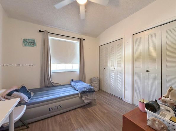 13921 SW 164th St, Miami FL 33177