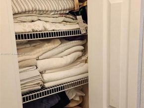 35 Colonial Club Dr 203, Boynton Beach FL 33435