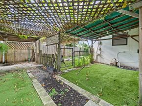 136 Cayman Dr, Palm Springs FL 33461