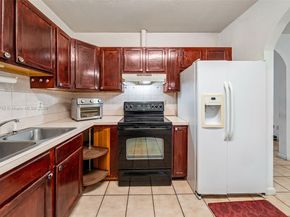 136 Cayman Dr, Palm Springs FL 33461