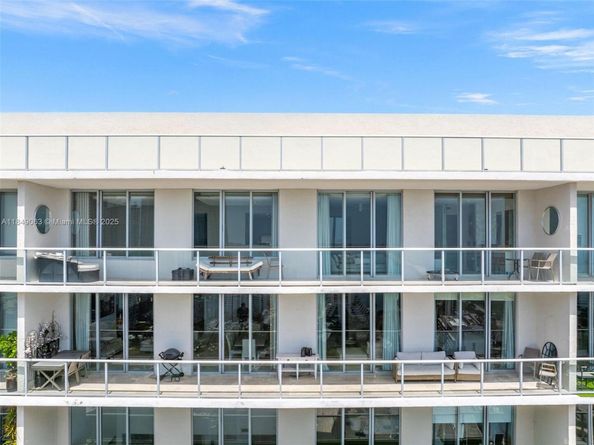 3470 E Coast Ave PH207, Miami FL 33137