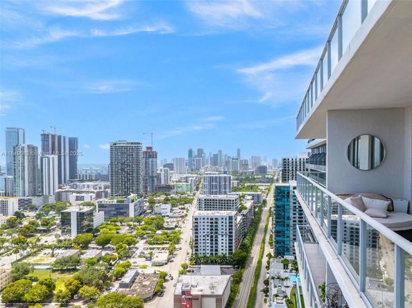 3470 E Coast Ave PH207, Miami FL 33137