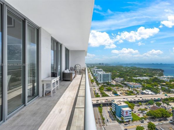 3470 E Coast Ave PH207, Miami FL 33137