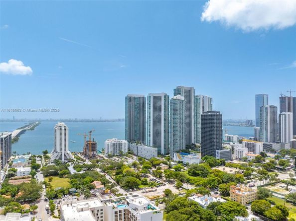 3470 E Coast Ave PH207, Miami FL 33137