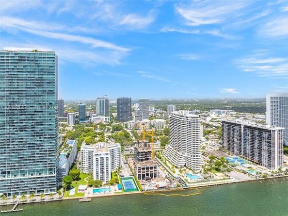 3470 E Coast Ave PH207, Miami FL 33137