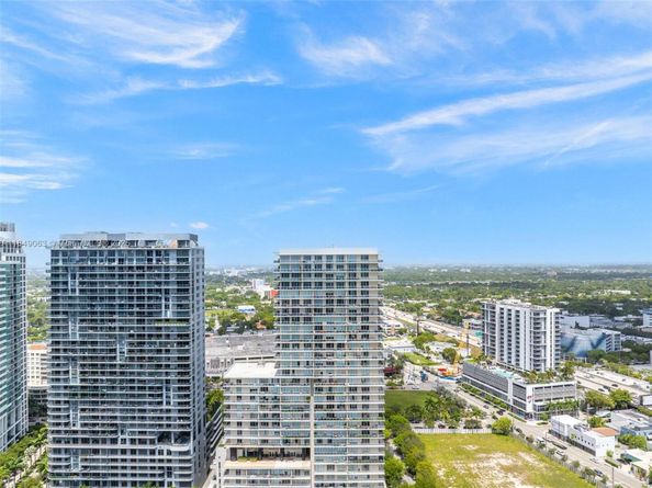 3470 E Coast Ave PH207, Miami FL 33137