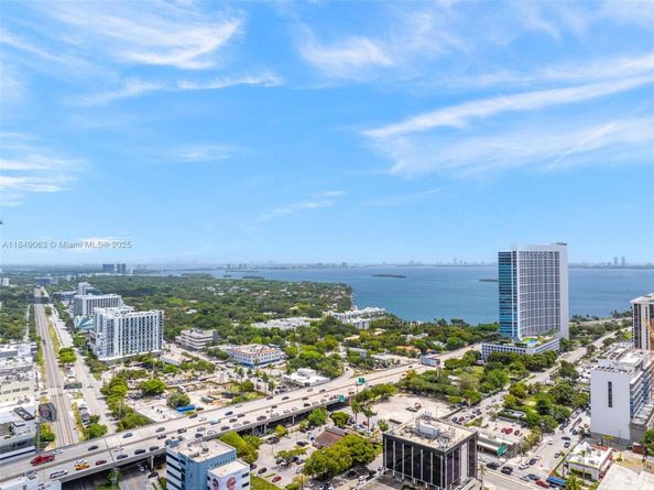 3470 E Coast Ave PH207, Miami FL 33137