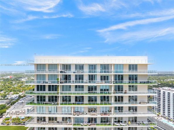 3470 E Coast Ave PH207, Miami FL 33137