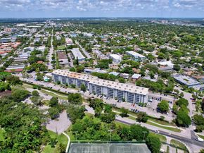 16851 NE 23 Avenue 611, North Miami Beach FL 33160