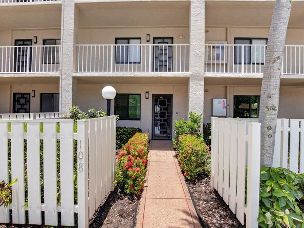 6241 Pointe Regal Circle 108, Delray Beach FL 33484