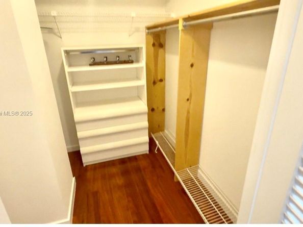 2500 Parkview Dr 1109, Hallandale Beach FL 33009