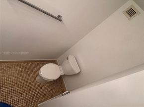 2500 Parkview Dr 1109, Hallandale Beach FL 33009