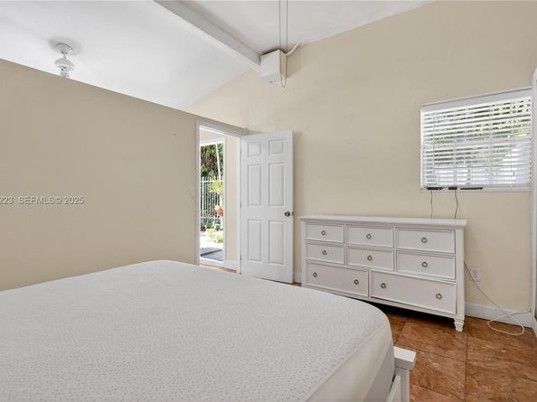 341 S Biscayne River Dr, Miami FL 33169