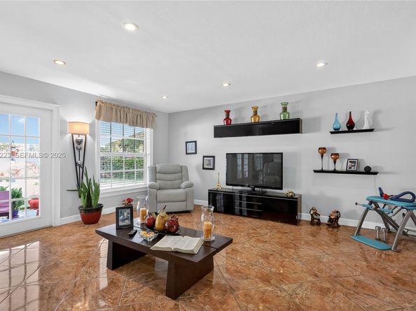 341 S Biscayne River Dr, Miami FL 33169