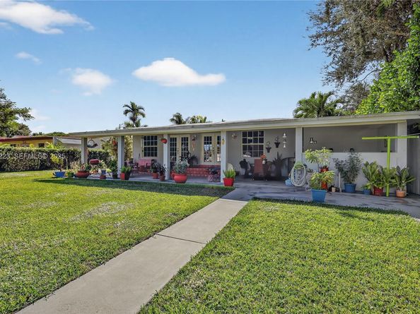 341 S Biscayne River Dr, Miami FL 33169