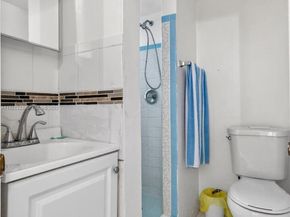 341 S Biscayne River Dr, Miami FL 33169