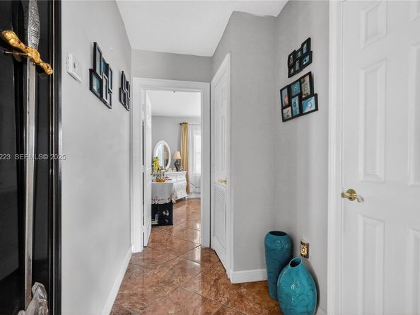 341 S Biscayne River Dr, Miami FL 33169