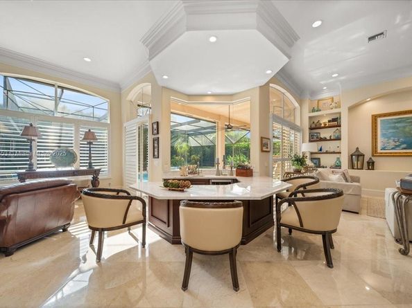 125 Dockside Cir, Weston FL 33327