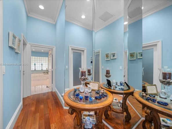 125 Dockside Cir, Weston FL 33327