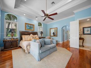 125 Dockside Cir, Weston FL 33327