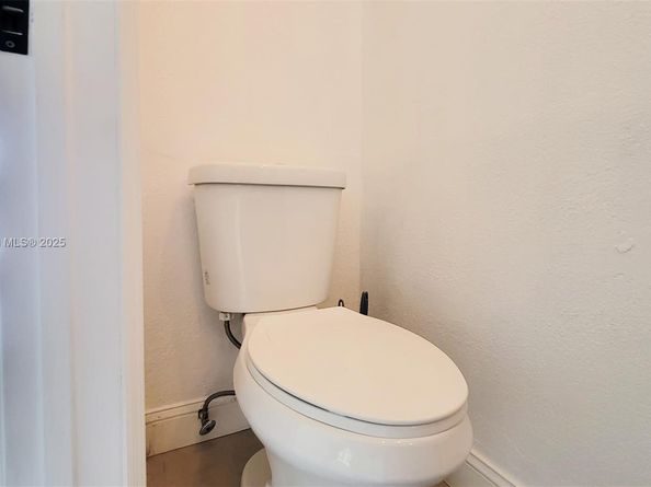 5320 W 26 Ave 108, Hialeah FL 33016
