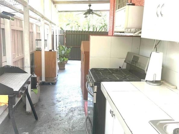 16350 NW 37th Ave, Miami Gardens FL 33054