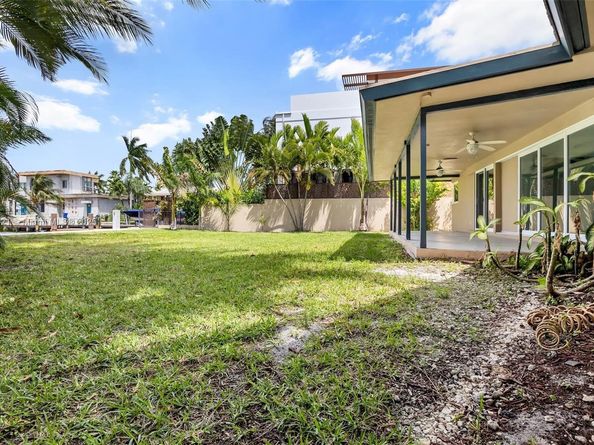 2019 NE 31st Ave, Fort Lauderdale FL 33305