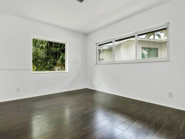 2019 NE 31st Ave, Fort Lauderdale FL 33305