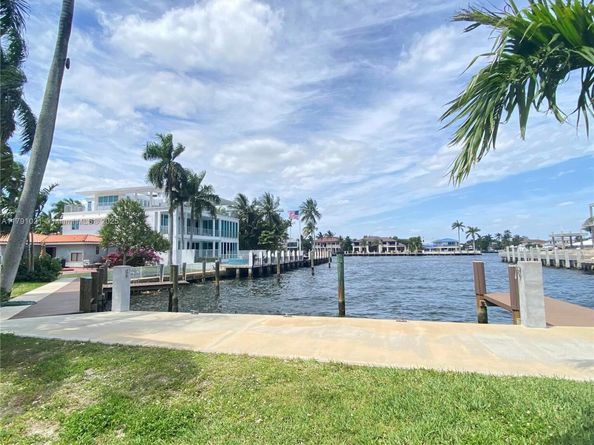 2019 NE 31st Ave, Fort Lauderdale FL 33305