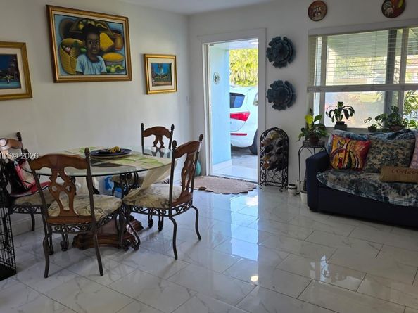 2933 NE 12th Ter, Pompano Beach FL 33064