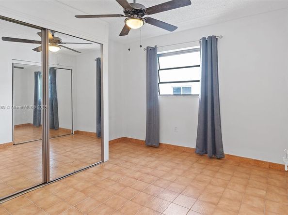 1337 NW 1st St 12, Miami FL 33125