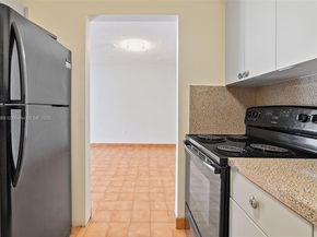 1337 NW 1st St 12, Miami FL 33125