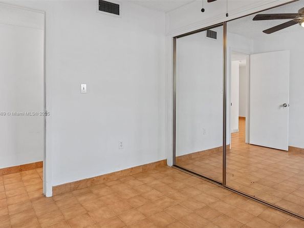 1337 NW 1st St 12, Miami FL 33125
