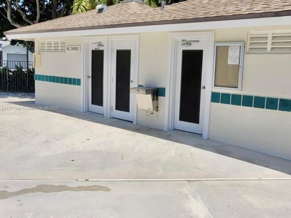 10640 NW 32nd St, Sunrise FL 33351