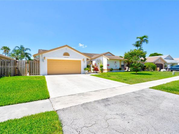 10640 NW 32nd St, Sunrise FL 33351