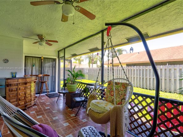 10640 NW 32nd St, Sunrise FL 33351