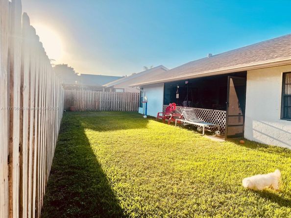 10640 NW 32nd St, Sunrise FL 33351