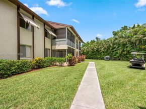 5839 La Pinata Blvd C2, Green Acres FL 33463