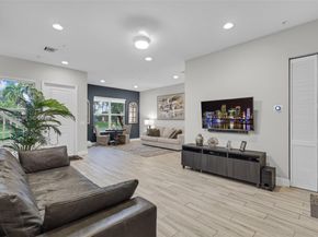 12427 NW 18th Ct, Pembroke Pines FL 33028