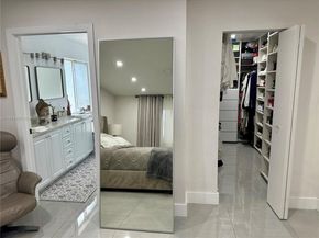 11 NE 151st St, Miami FL 33162