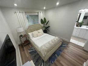 11 NE 151st St, Miami FL 33162