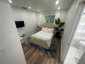 11 NE 151st St, Miami FL 33162