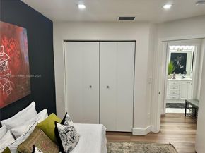 11 NE 151st St, Miami FL 33162