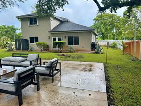 11 NE 151st St, Miami FL 33162