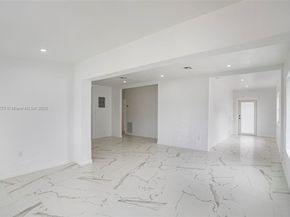 988 NW 10th St, Hallandale Beach FL 33009