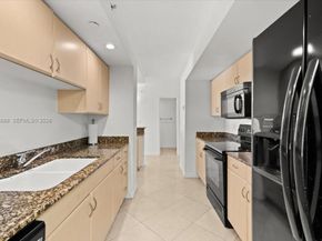 6917 Collins Ave 1512, Miami Beach FL 33141