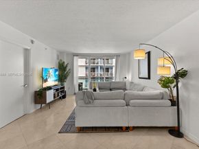 6917 Collins Ave 1512, Miami Beach FL 33141