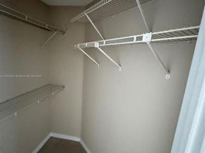 216 Lake Pointe Dr 120, Oakland Park FL 33309