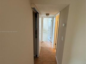216 Lake Pointe Dr 120, Oakland Park FL 33309