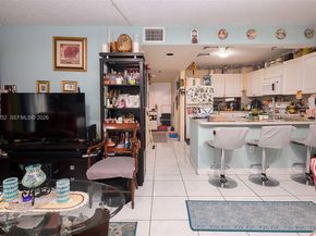 104 SW 9th St 1101, Miami FL 33130